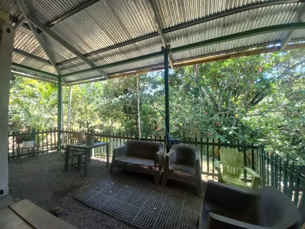 Charming 2-Bed Coastal Retreat photo 18
