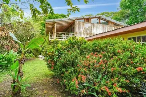 Hotel & Retreat Center in Tambor photo 5