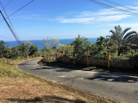 Montezuma Alta: Level 2.8-Acre Ocean-View Land near the Village in Montezuma, Costa Rica