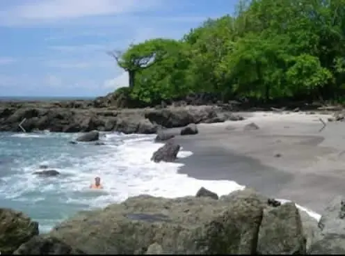 Beachfront Paradise Home photo 10