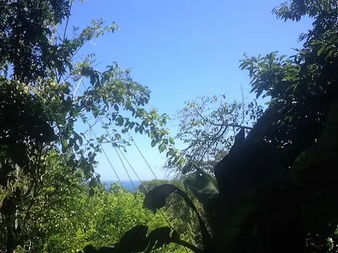 Lot Río Blanco: Scenic Riverfront Property in Montezuma, Costa Rica