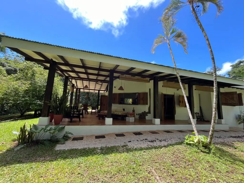 Charming Home & Restaurant in Montezuma photo 1