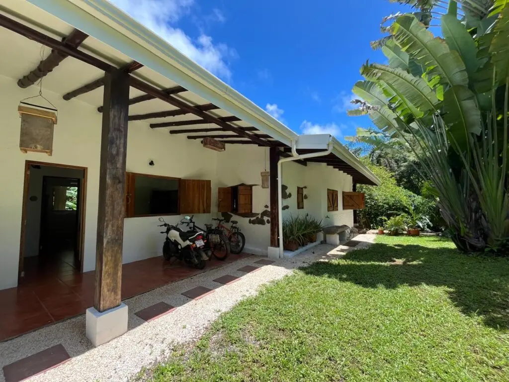 Charming Home & Restaurant in Montezuma photo 2