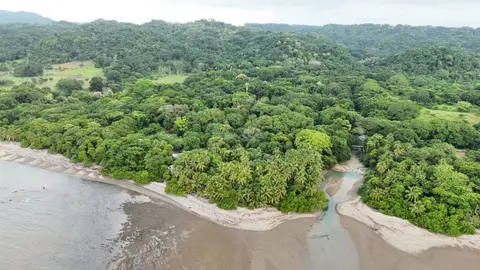 Oceanfront & Riverside Haven in Cabuya, Costa Rica