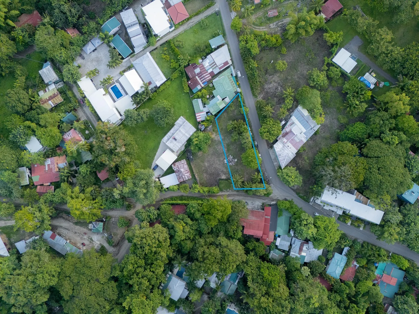 Prime 922 m2 Commercial Lot in the Heart of Mal Pais photo 1