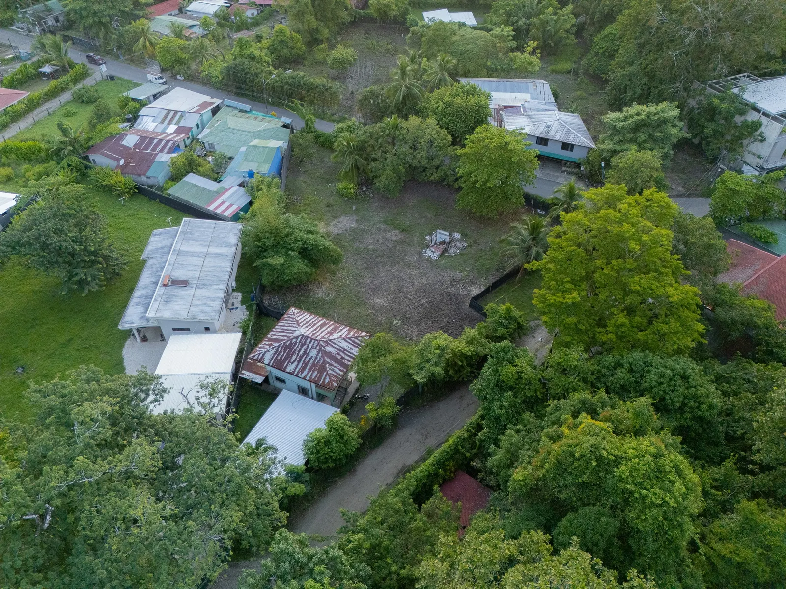 Prime 922 m2 Commercial Lot in the Heart of Mal Pais photo 6