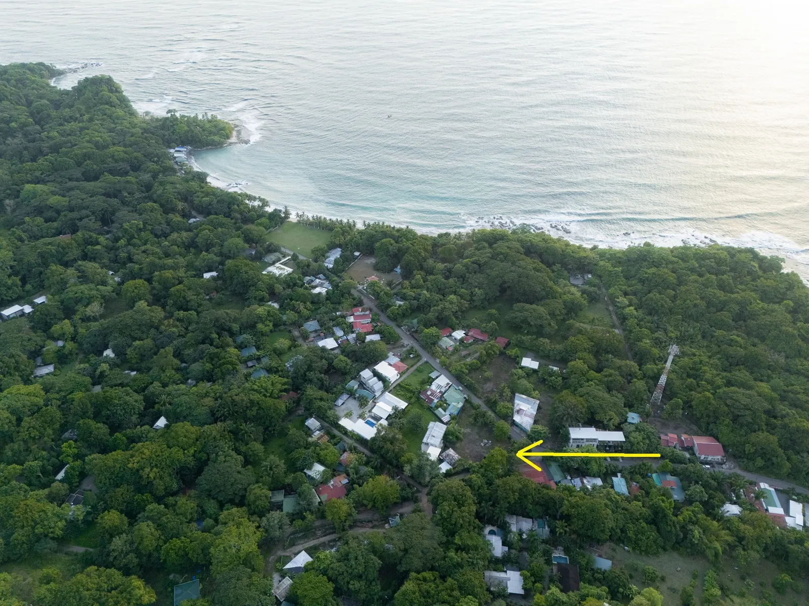 Flat Lot 150 m from Beach, Mal Pais photo 9