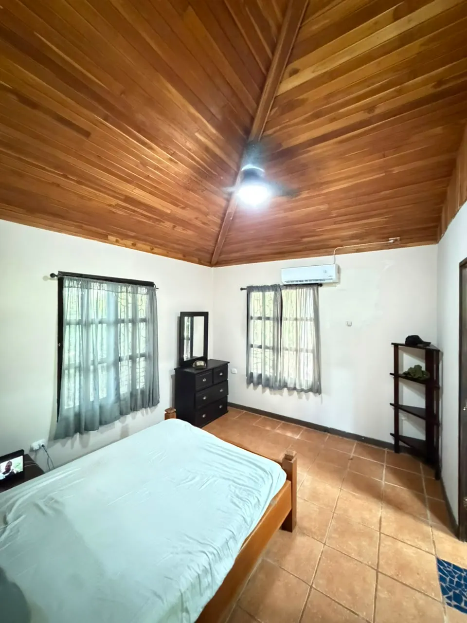Fenced 3BR Home with Jacuzzi Near Cabo Blanco, Cabuya photo 8