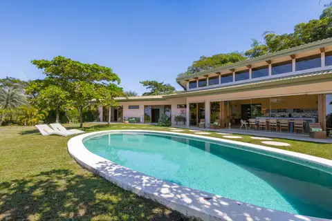 Luxury Ocean-View Villa in a Gated Community near Santa Teresa in Delicias, Costa Rica