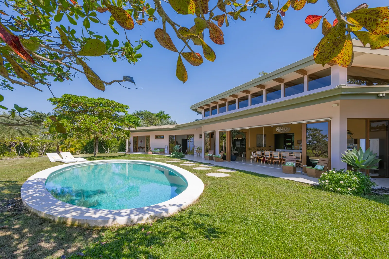 Luxury Ocean-View Villa in a Gated Community near Santa Teresa photo 2