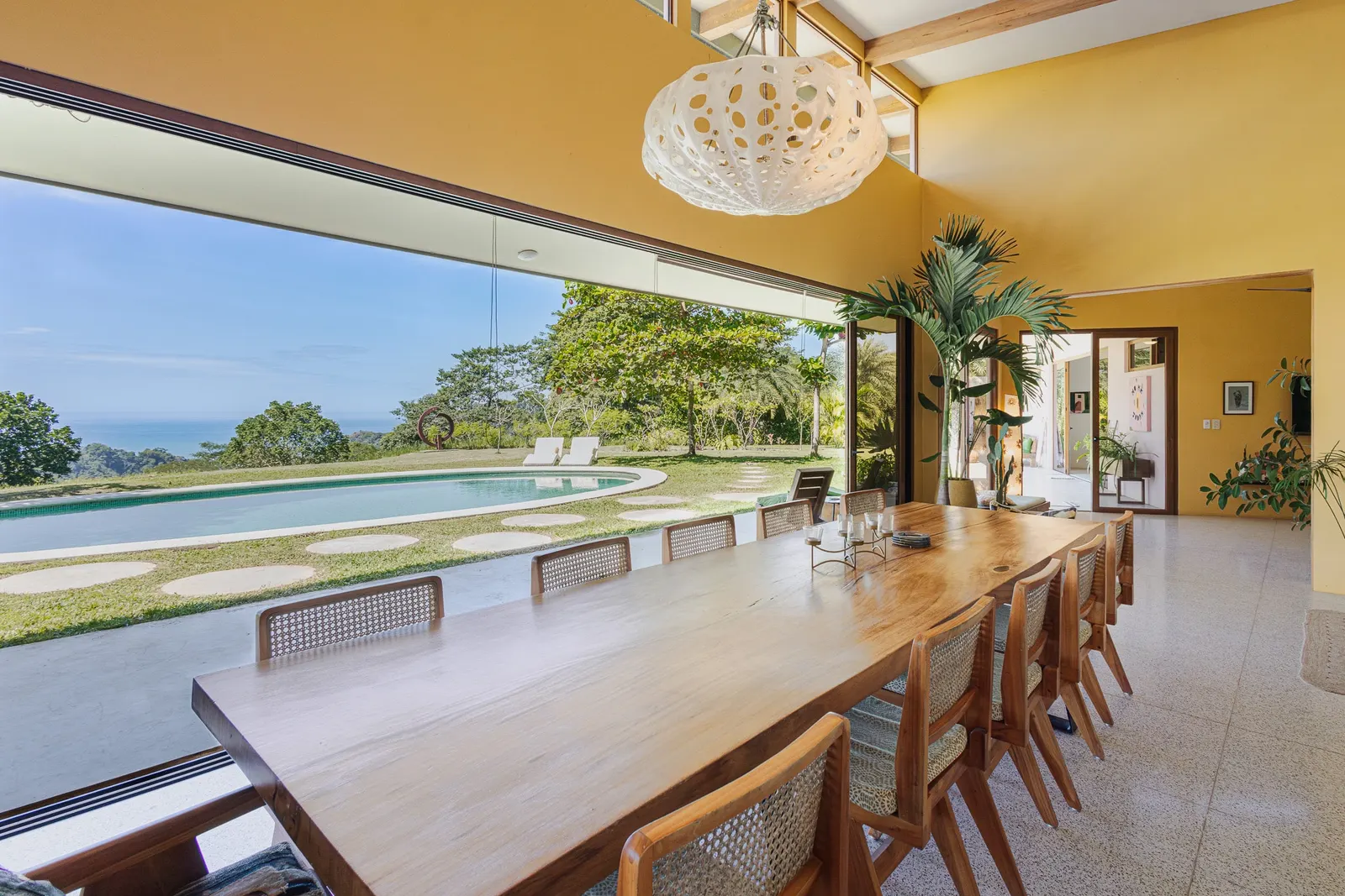 Luxury Ocean-View Villa in a Gated Community near Santa Teresa photo 6