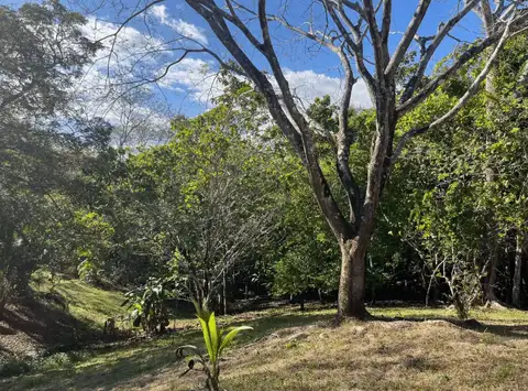 Mixed-Use Land with Partial Ocean Views in Delicias in Delicias, Costa Rica