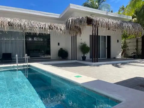 Newly Built Modern Home with Saltwater Pool in Cabuya in Cabuya, Costa Rica