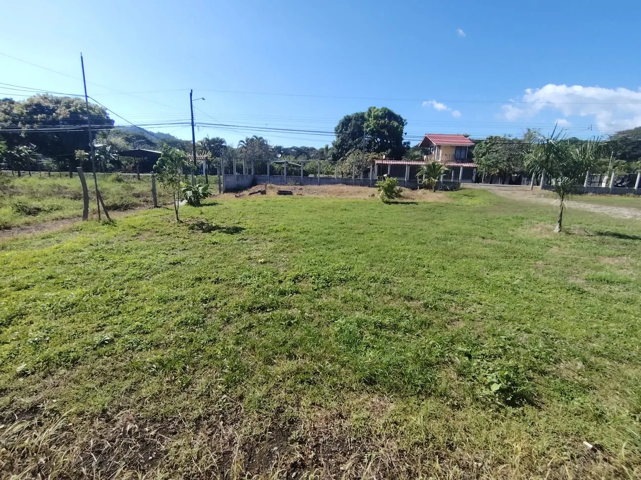 New Main-Road Home Two Minutes from Playa Cabuya photo 2