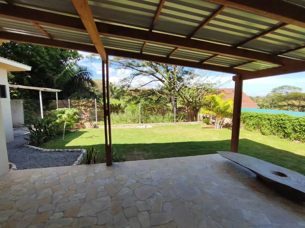 Turnkey 2025-Built Modern Home in Cabuya photo 11