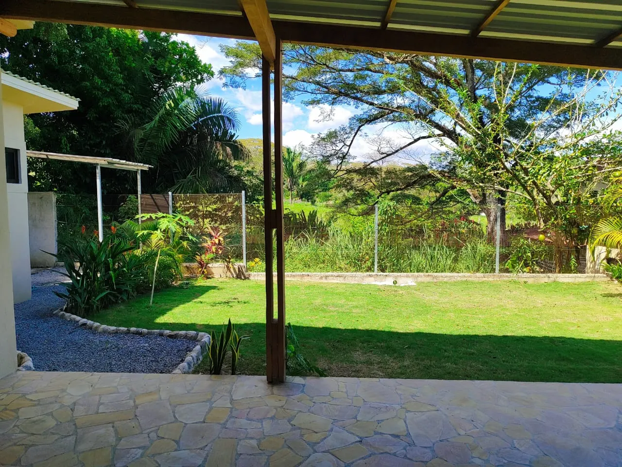 Turnkey 2025-Built Modern Home in Cabuya photo 12