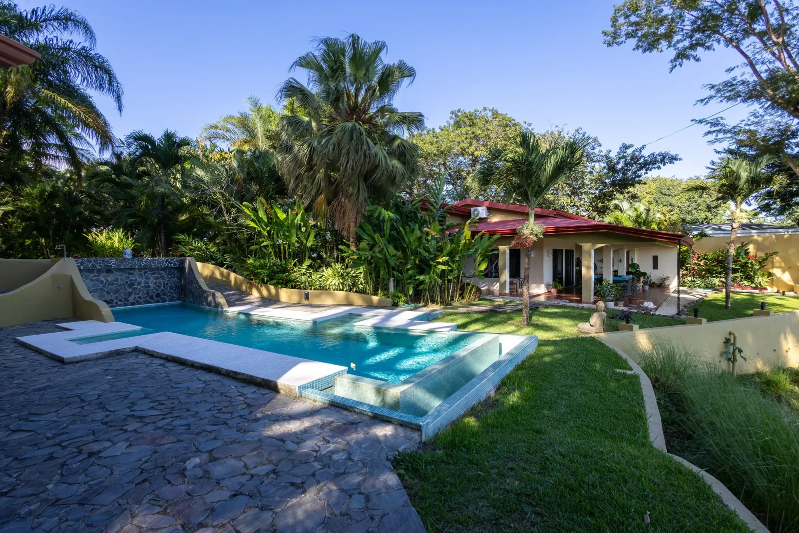 Ocean-View Estate with Infinity Pool and Guest Casita in Montezuma photo 8