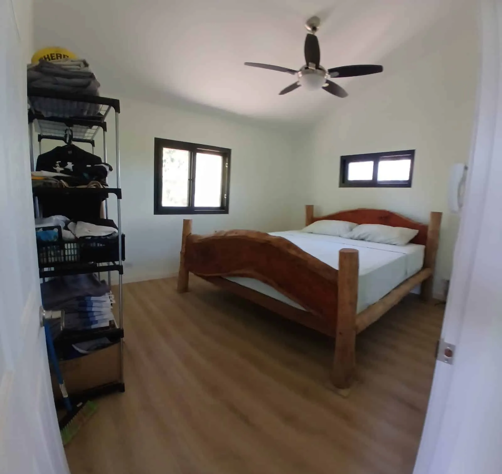 Off-Grid Modern Home on 2.39 Acres with Motocross Track near Cobano photo 12