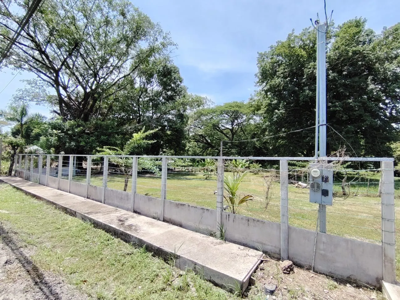 Corner Development Lot on Cabuya's Main Road photo 8