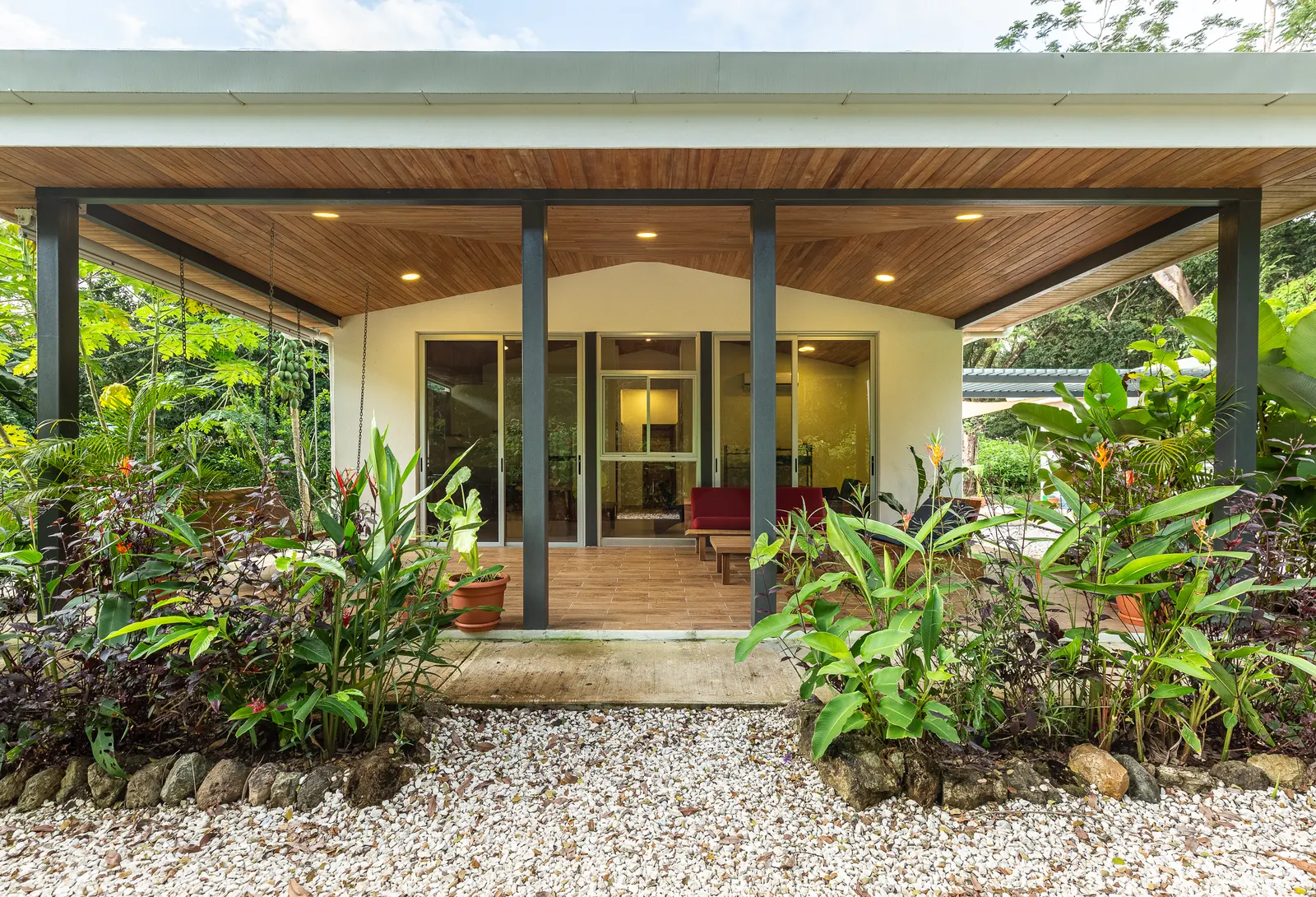 Two-Home Family Estate 300 m from the Beach in Mal Pais photo 11