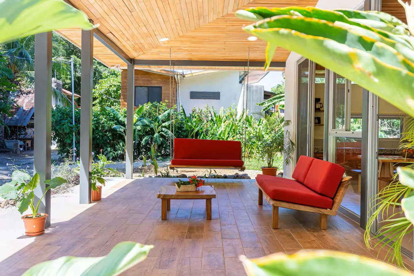 Two-Home Family Estate 300 m from the Beach in Mal Pais photo 2