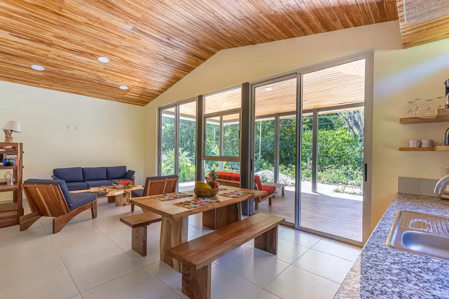 Two-Home Family Estate 300 m from the Beach in Mal Pais photo 4