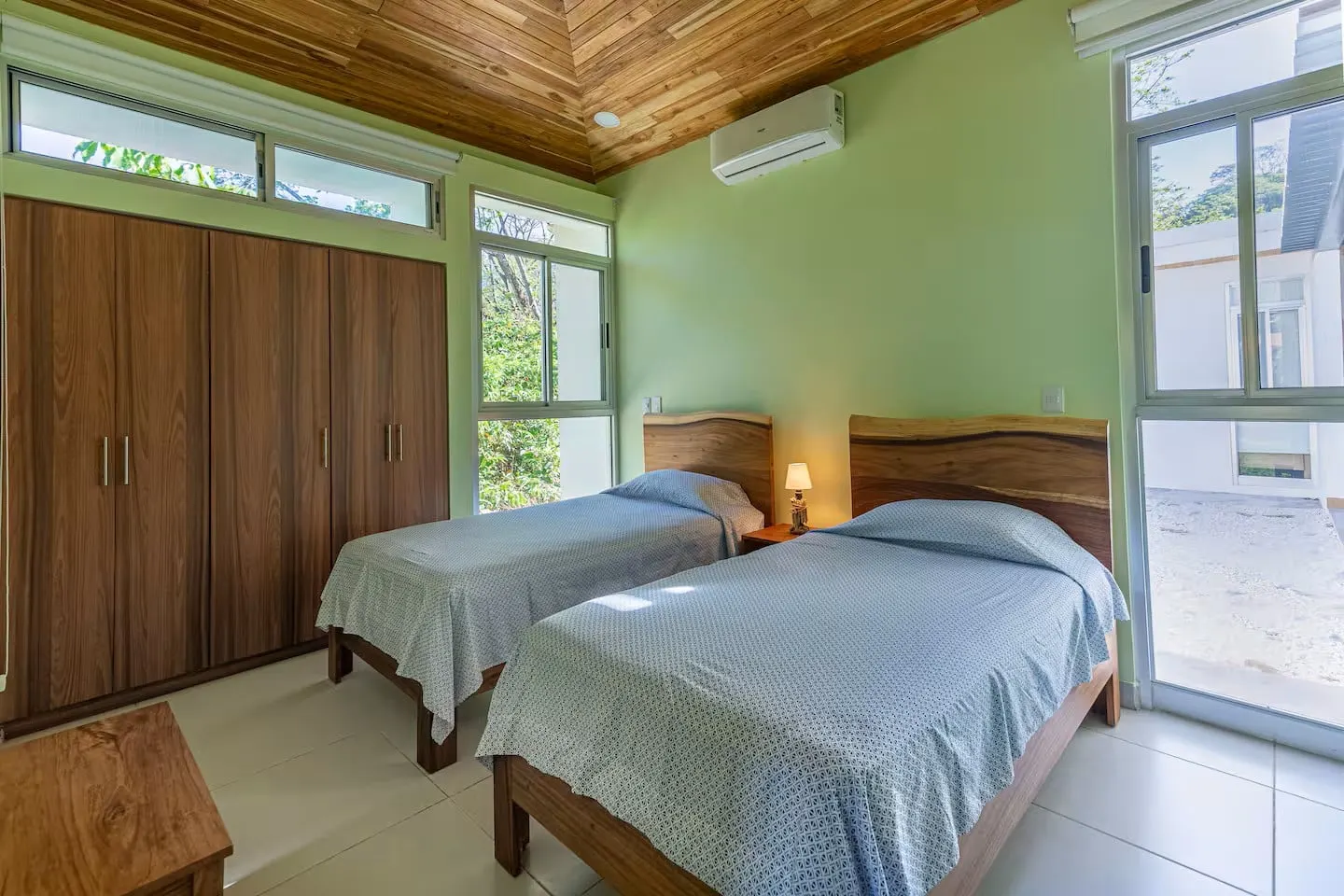 Two-Home Family Estate 300 m from the Beach in Mal Pais photo 6
