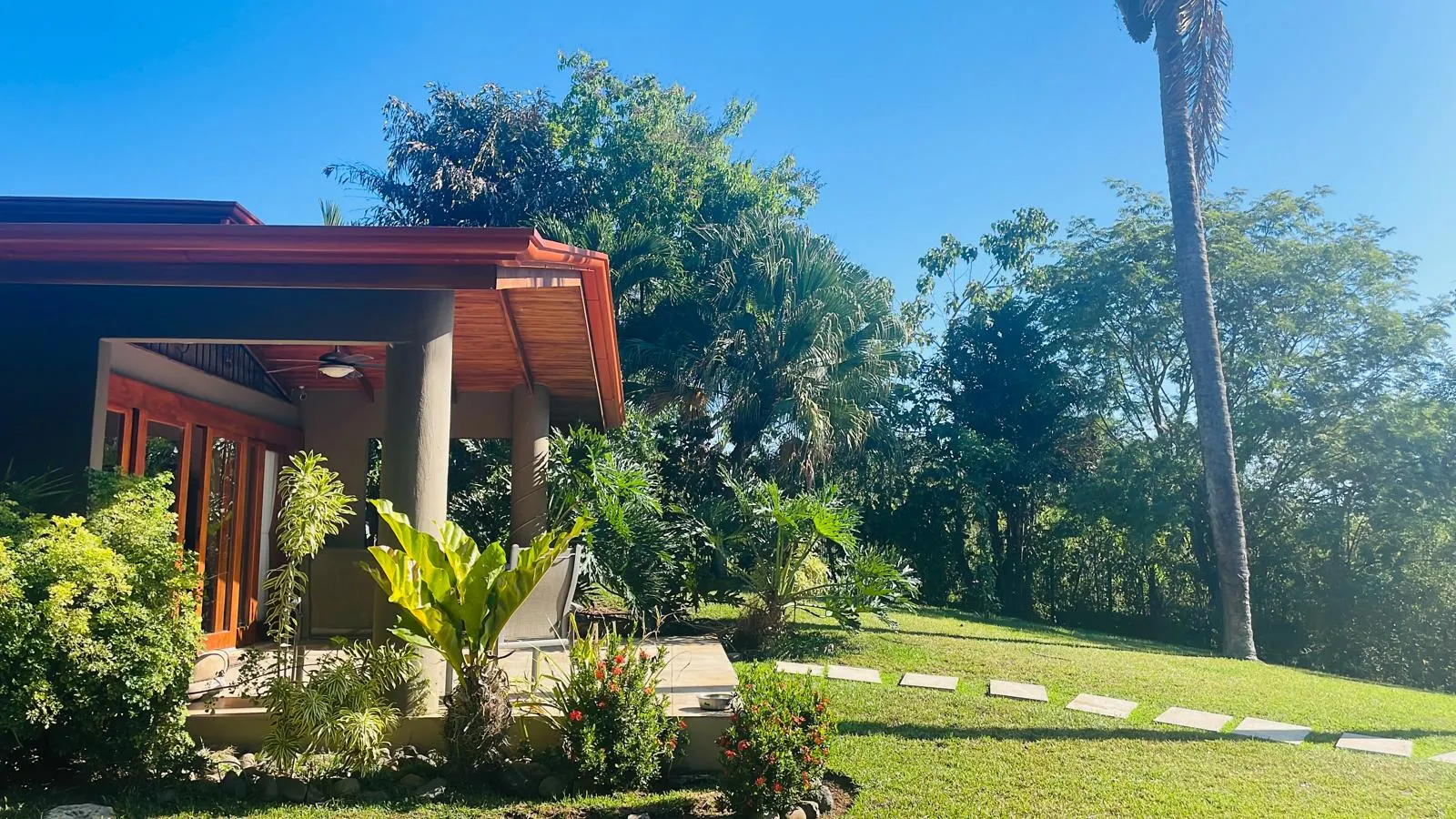 Villa Oceania: 5BR Ocean-View Estate Near Playa Los Cedros photo 4